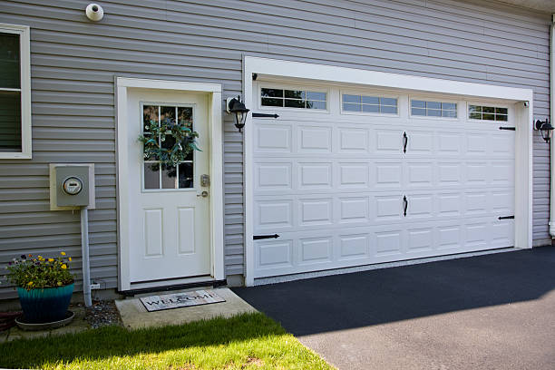 24/7 Emergency Garage Door Panel Replacement experts in York County County, NE